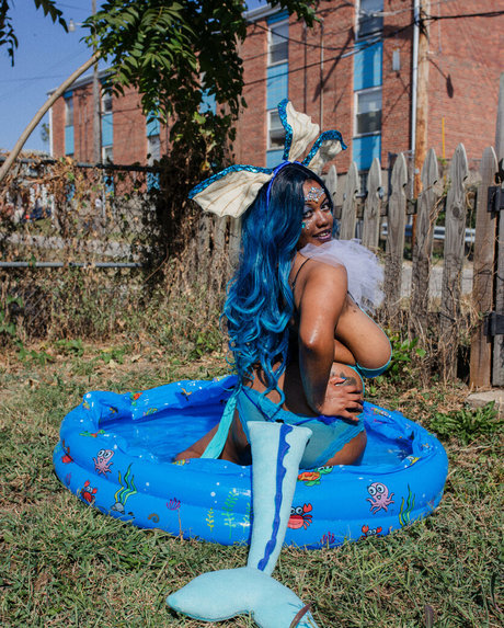 farrismaiden nudes star img