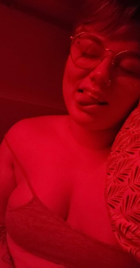 peachykeenstine22 beautiful model pictures