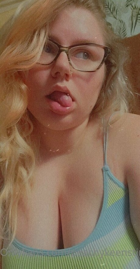 peachykeenstine22 hot model pics