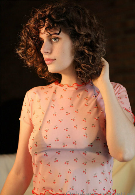 ettari model xxx gallery