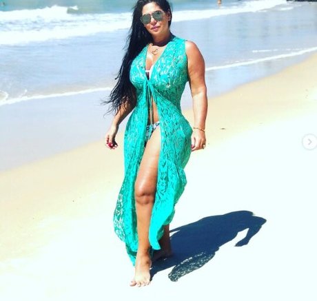 Coroa Gostosa perfect star image