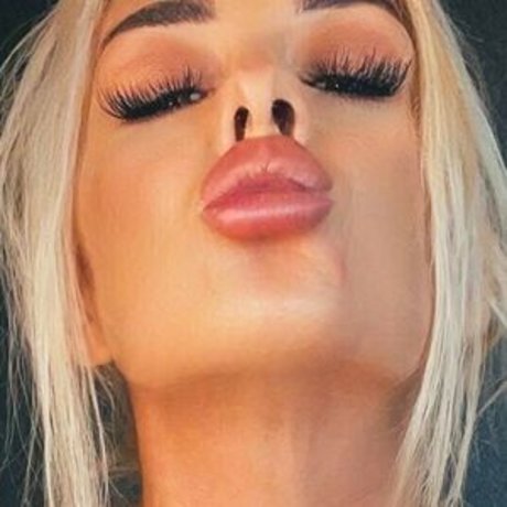 audreyblake model exclusive picture