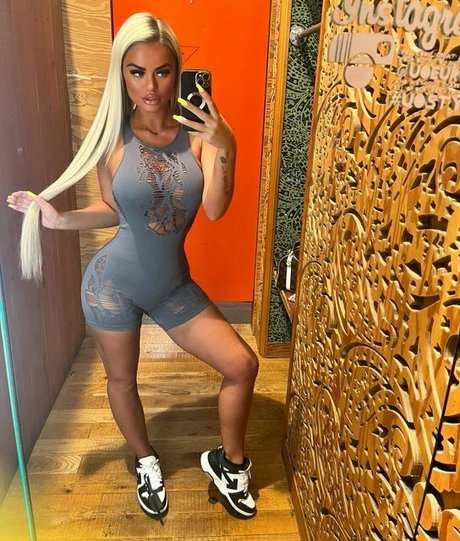 CourtneyDoyle pornstar nude picture