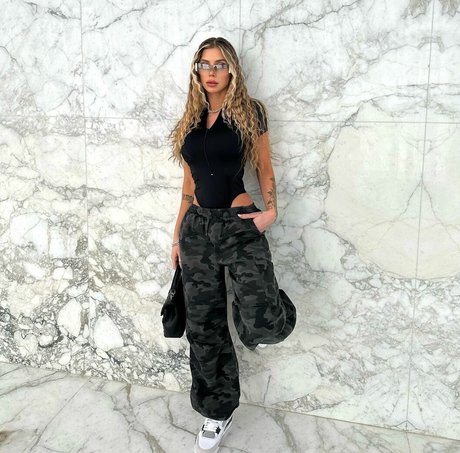 Romina Malaspina model pornographic photo