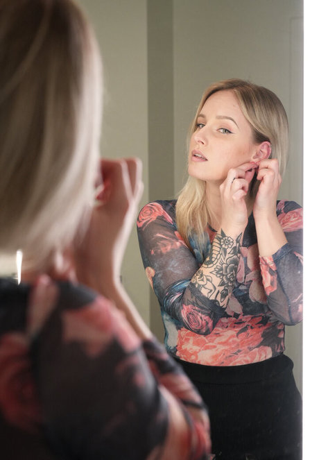 Sonja Reid exclusive actress pics