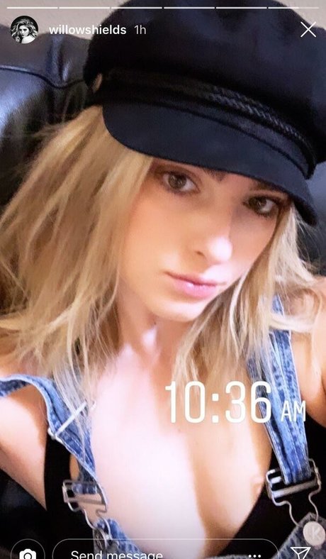 Willow Shields model pretty picture