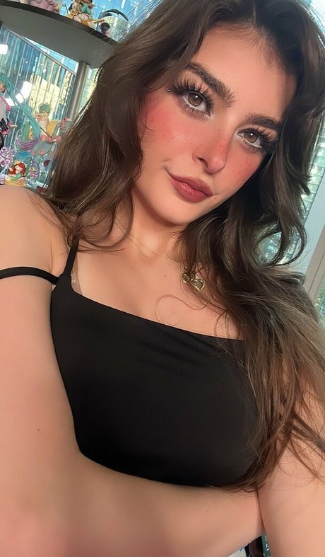 Aruuu pornographic star image