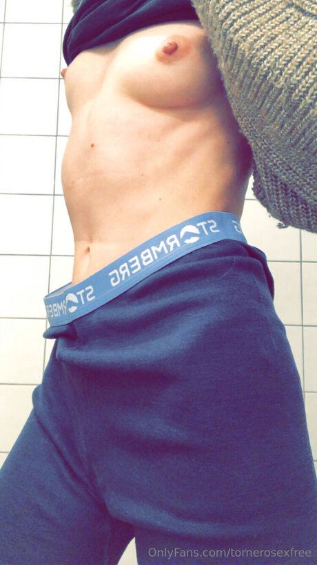 Tornerosexfree nice model pictures