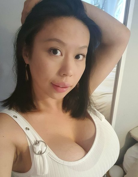 Tigerr Benson model sexy gallery