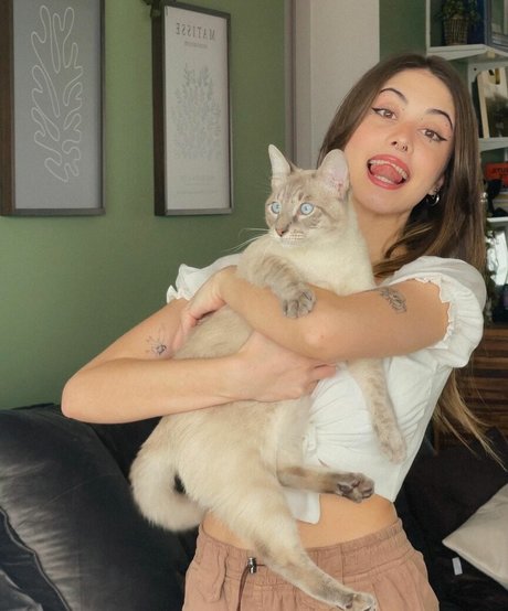 Ananda Morais star hd pics