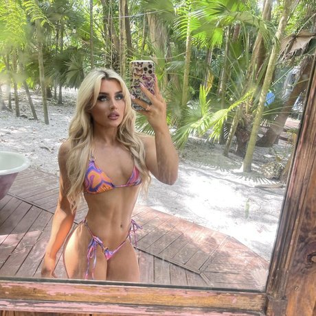 Tiffany Stratton pornstar free image