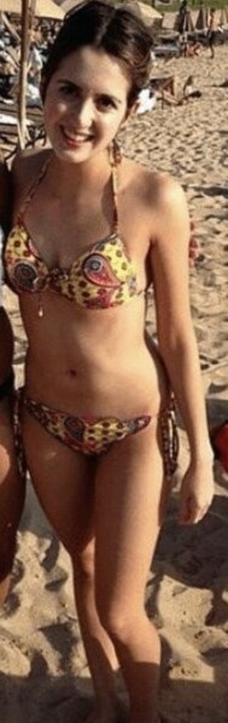 Laura Marano hot star image