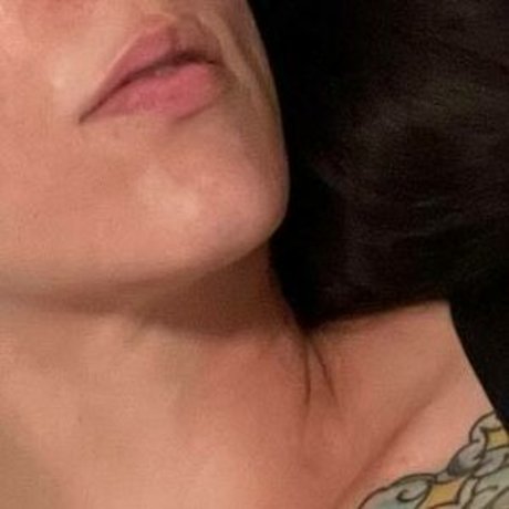 Gojiragoesrawr model pics