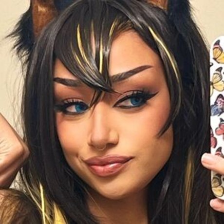 Yazbunny pornographic actress pictures