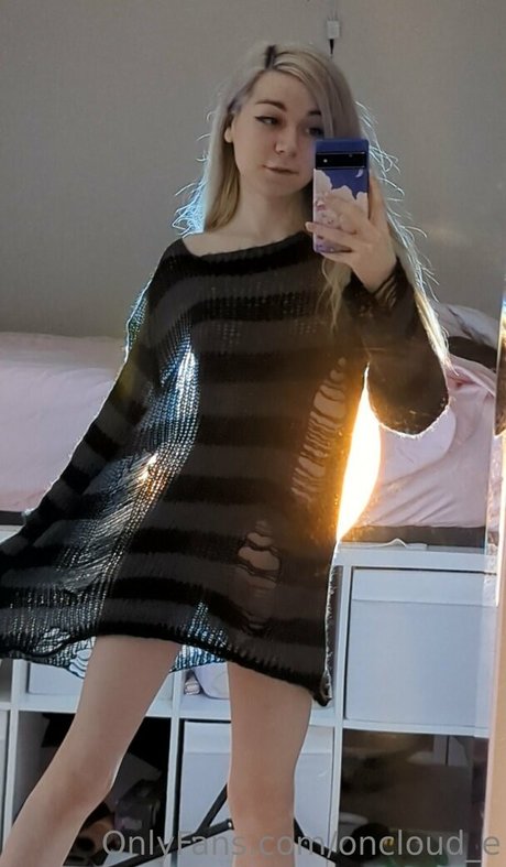 oncloud e sex model galleries