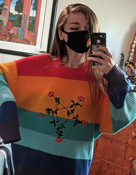 oncloud e model nudes pictures