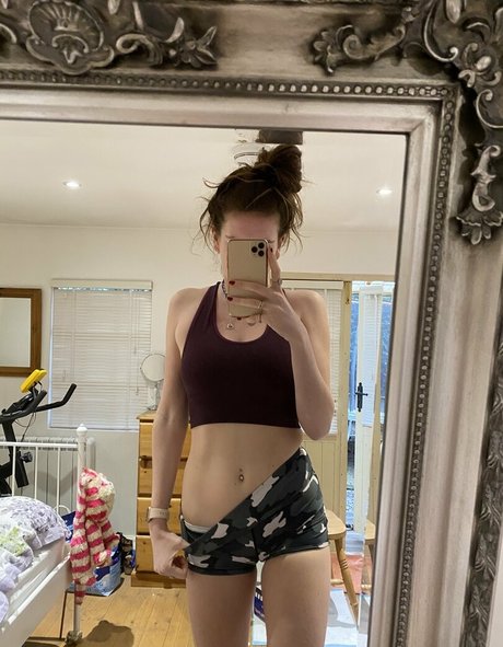 annieecharlottefree top model image