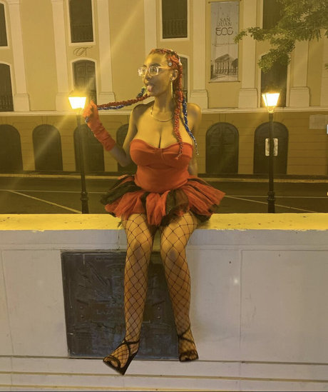 Graham Cecilio perfect model archive