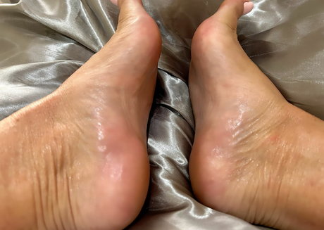 Kayla Kiwi model pretty photo