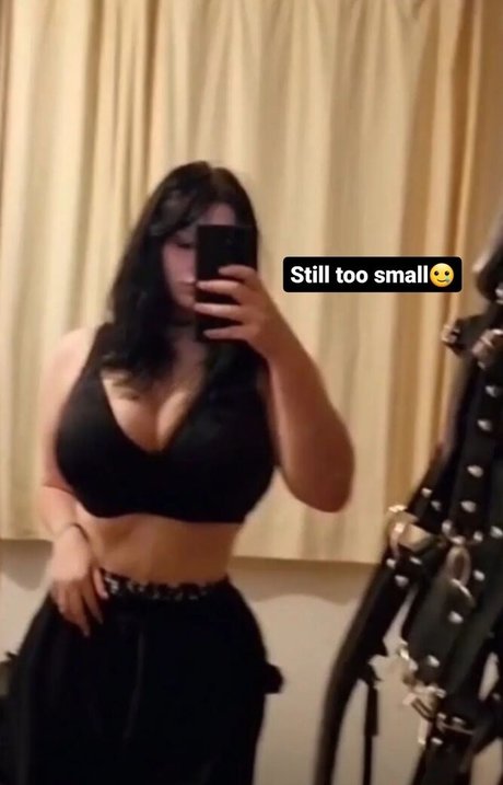 thethreeheadedsnake pornstar pretty pic