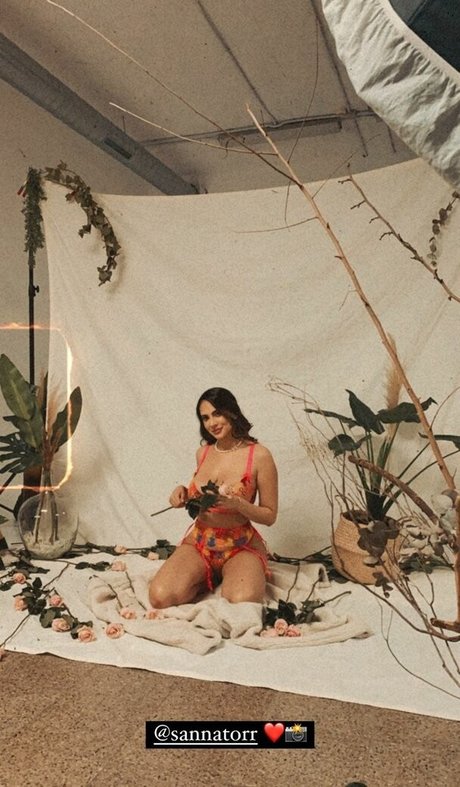 Sannatorr model art photos