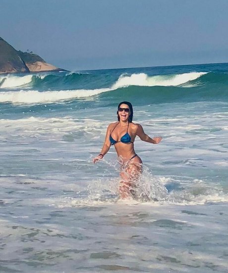 Viviane Araujo pretty star images