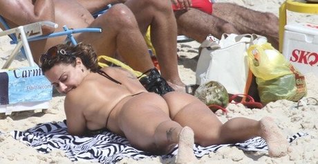 Viviane Araujo naked model archive