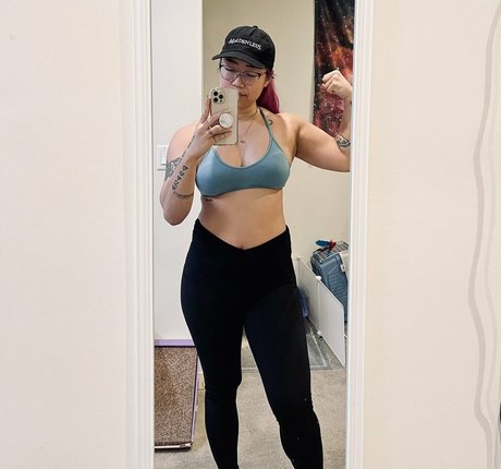 Stella Chung star top img