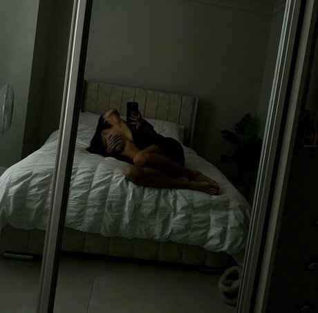 Simmisingh star adult image