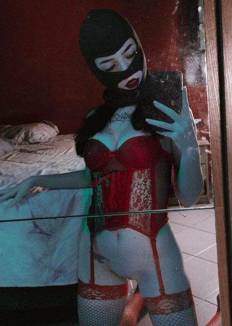 Mia Reid pornstar adult archive