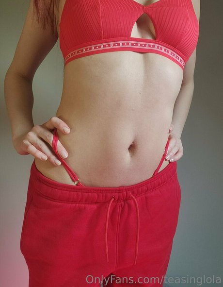 teasinglola pornographic star image