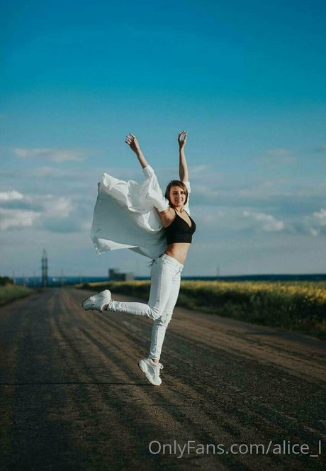 alice l top model pic