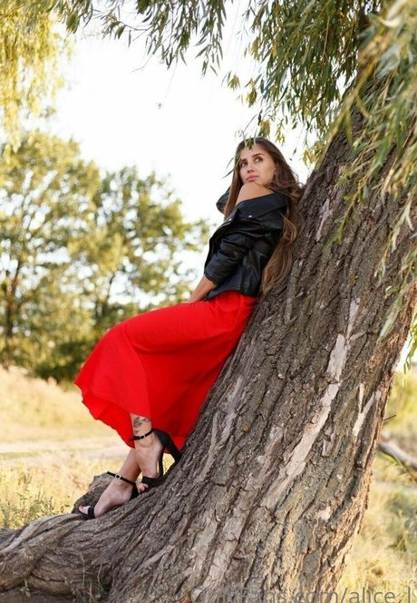 alice l pornstar xxx picture