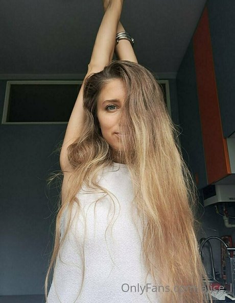 alice l naked pornstar archive