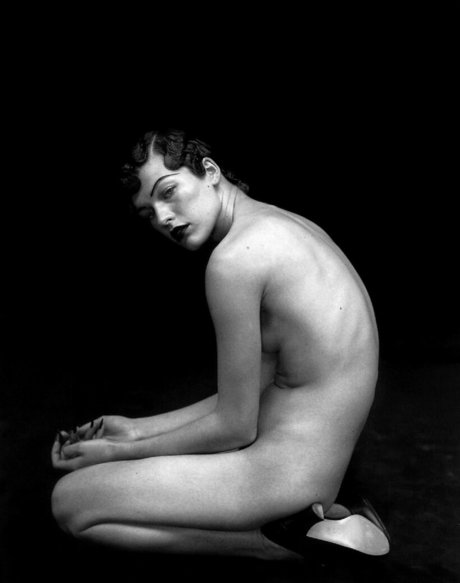 Milla Jovovich nudes actress photo