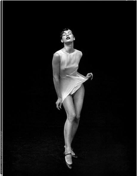 Milla Jovovich thumbnail