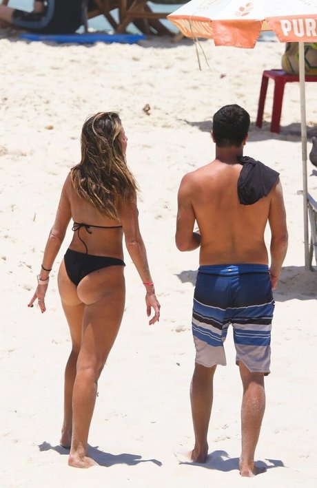 Barbara Coelho adult model image