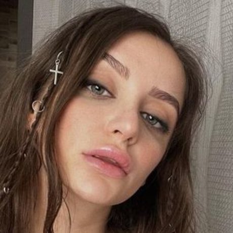 lyasheva model adult photo