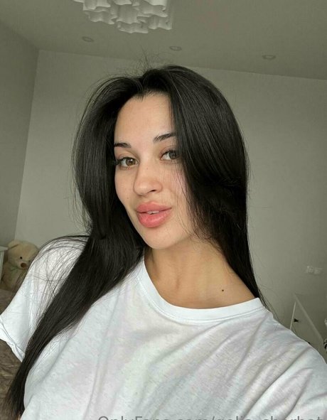 linda pretty model pornographic photo