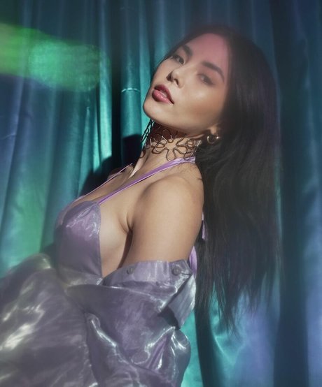 Anna Akana model sex picture