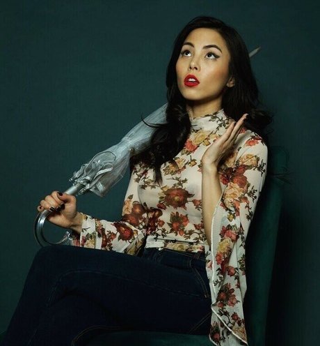 Anna Akana sexy model gallery