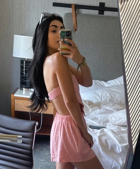 Alexa Mansour model beautiful archive