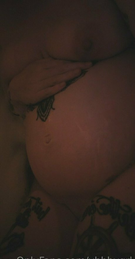 yhbbygrl model top pictures