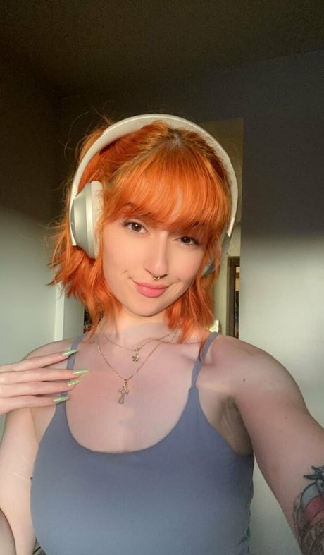 herbivorewh0re erotic pornstar pics