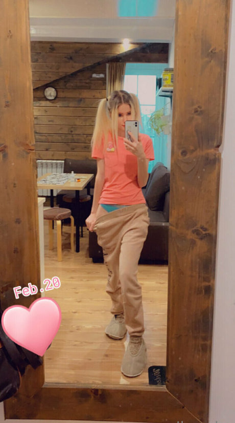 vikneskafree exclusive star image