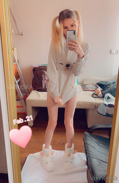 vikneskafree model beautiful image