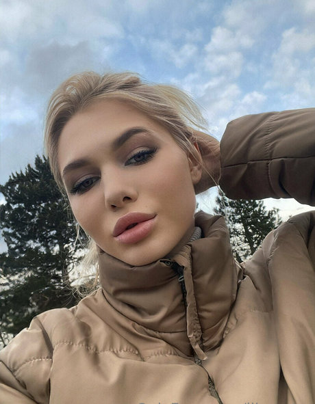 lilyy star beautiful star image