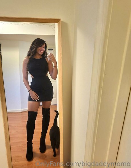 BigDaddyMoMo star adult pictures