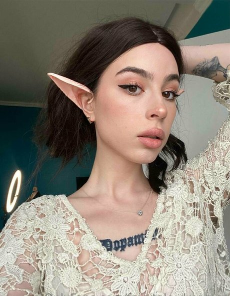 fairytale dreamer model erotic photo