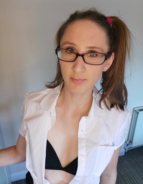 aprilrosejonesx model nice galleries